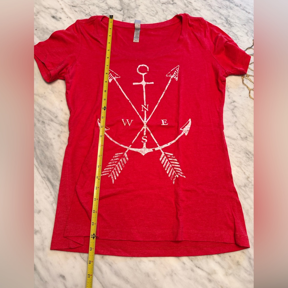 New without tags t shirt never worn